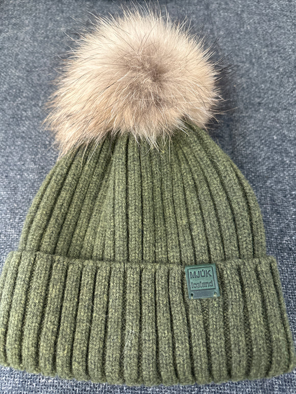 Mjúk Ragnar Hat with Pom